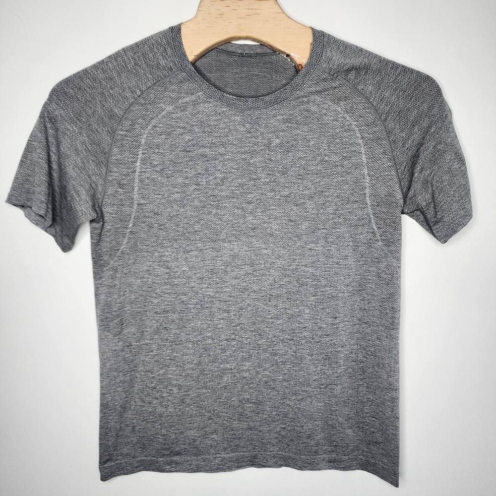 LULULEMON Metal Vent Shirt Live‎ in Practice Mens Size L Light Gray Lightweight